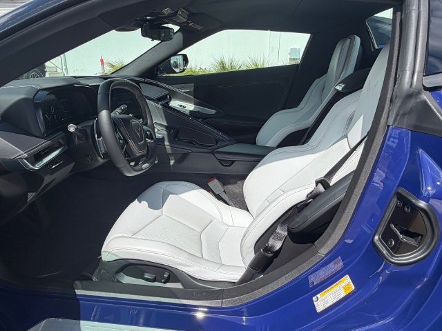Used 2025 Chevrolet Corvette Z06 RWD image 10