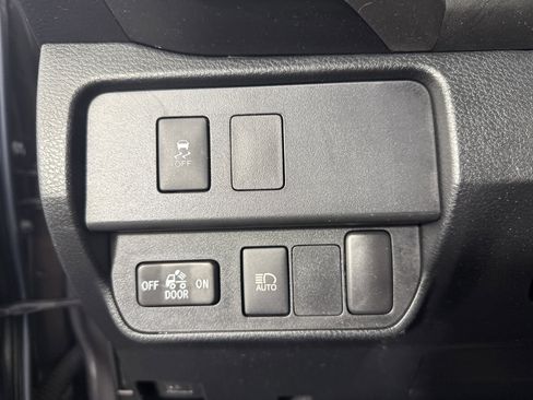 Used 2021 Toyota Tacoma SR5 image 30