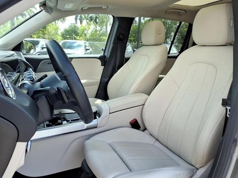 Used 2021 Mercedes-Benz GLB 250 image 5