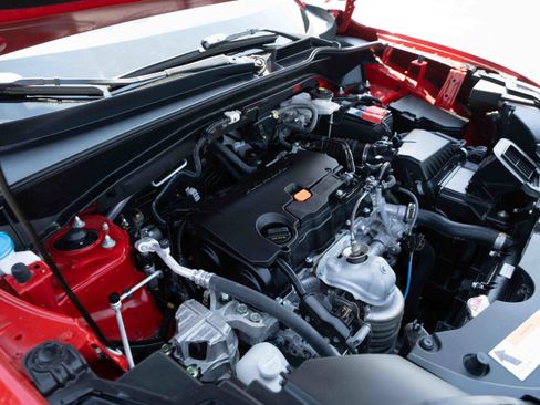 Certified 2024 Honda HR-V Sport image 32