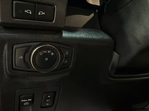 Used 2019 Ford F150 Raptor w/ Equipment Group 802A Luxury AWD/4WD image 36