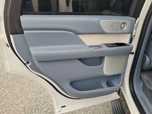 Used 2018 Lincoln Navigator Black Label w/ Cargo Package image 29