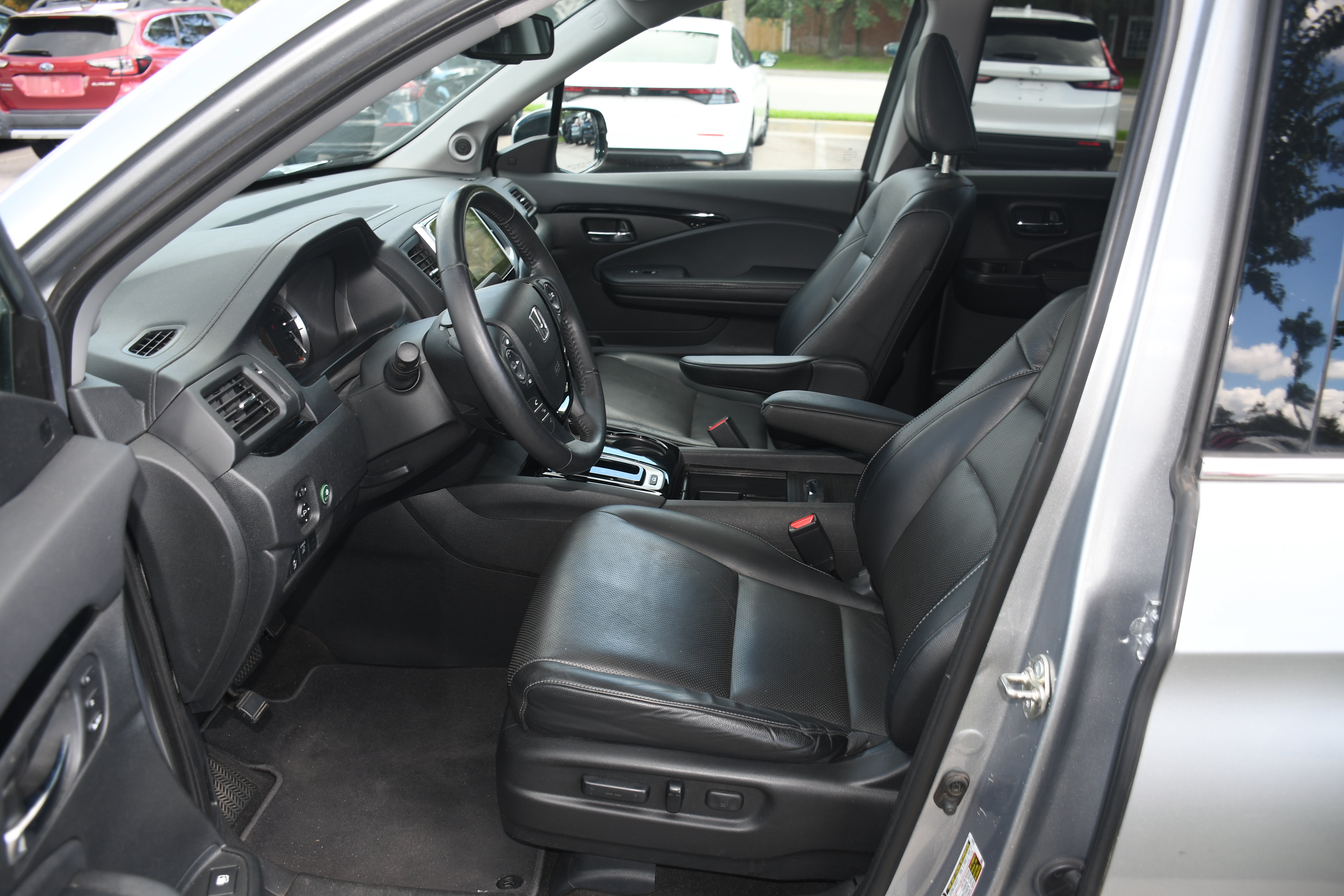Used 2017 Honda Ridgeline RTL-E image 8