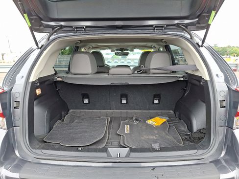 Used 2022 Subaru Crosstrek 2.5i Sport w/ Moonroof Package image 31