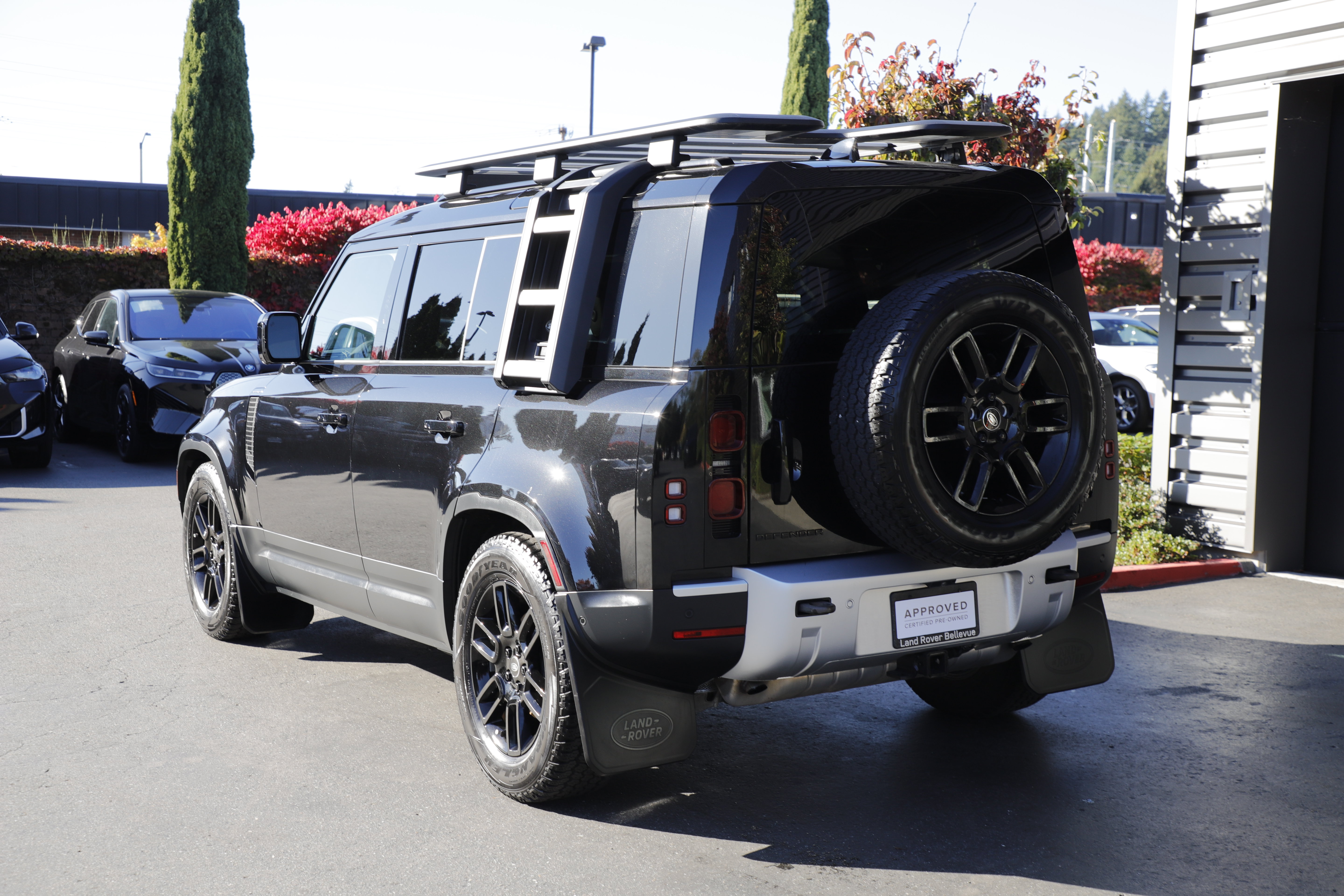 Used 2023 Land Rover Defender 110 S AWD/4WD image 6