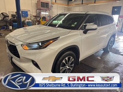 Used 2022 Toyota Highlander XLE