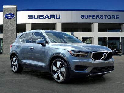 Used 2019 Volvo XC40 T5 Momentum