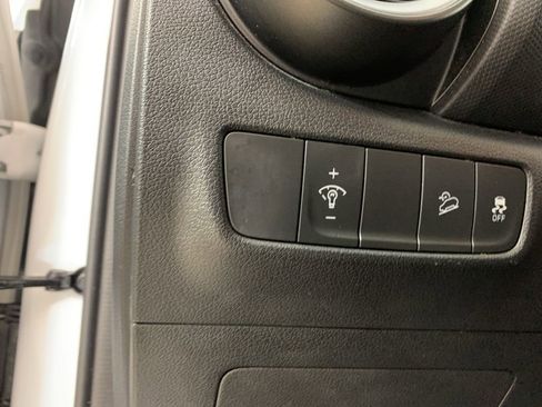 Used 2023 Hyundai Kona SEL image 18