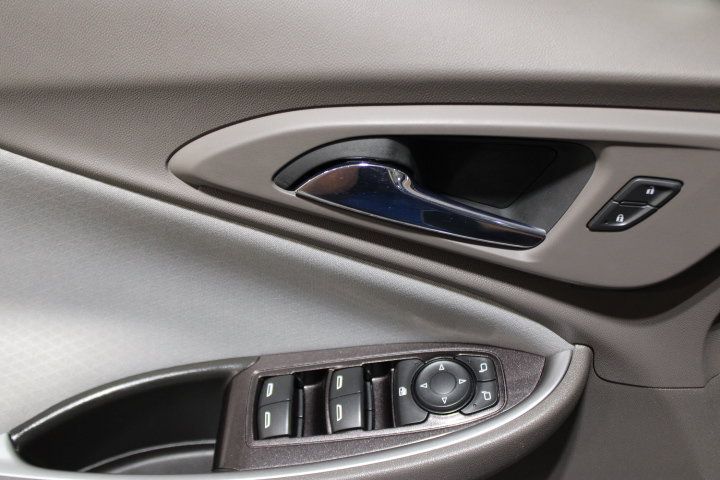 Used 2017 Chevrolet Malibu LS FWD image 14