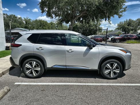 Used 2021 Nissan Rogue SL AWD/4WD image 10