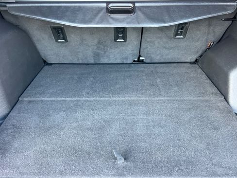 Used 2023 Chevrolet Equinox RS w/ LPO, Floor Liner Package AWD/4WD image 16