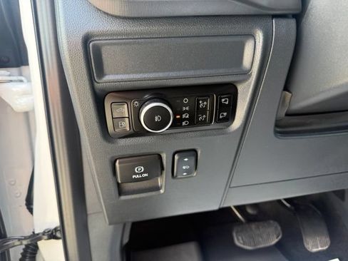 Used 2025 Ford F150 Platinum w/ Equipment Group 702A High AWD/4WD image 26