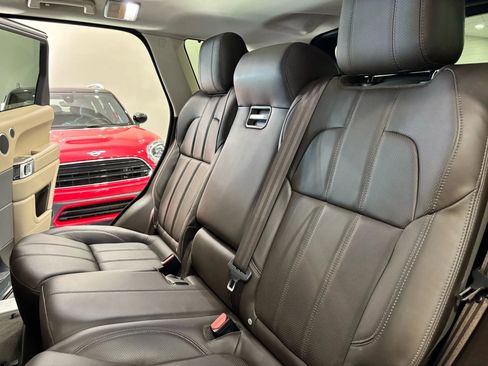 Used 2017 Land Rover Range Rover Sport HSE image 17