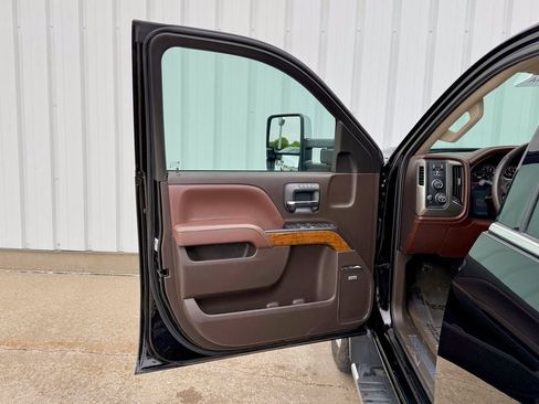 Used 2015 Chevrolet Silverado 2500 High Country w/ Duramax Plus Package AWD/4WD image 14