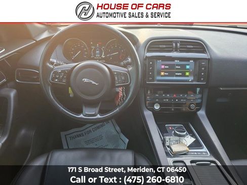 Used 2018 Jaguar F-PACE Premium AWD/4WD image 24