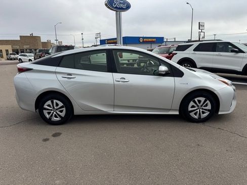 Used 2018 Toyota Prius Two w/ Prius Two Safety Plus Package image 2
