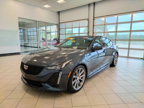 Used 2020 Cadillac CT5 V w/ Platinum Package RWD image 7