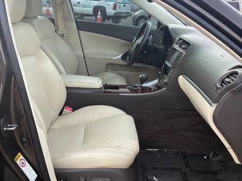 Used 2013 Lexus IS 250 AWD w/ Premium Pkg image 16