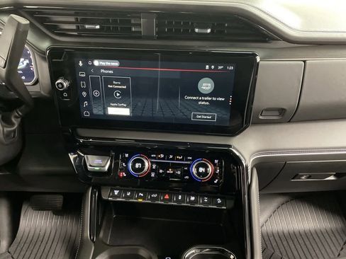 Used 2026 GMC Sierra 2500 AT4X w/ AT4X AEV Edition image 21