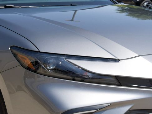 Used 2026 Toyota Camry SE w/ Convenience Package FWD image 4