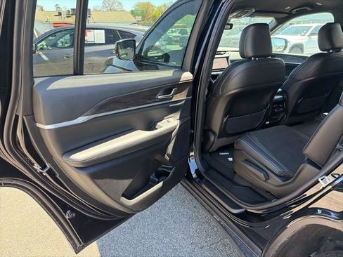 New 2026 Jeep Grand Cherokee L 4WD image 11