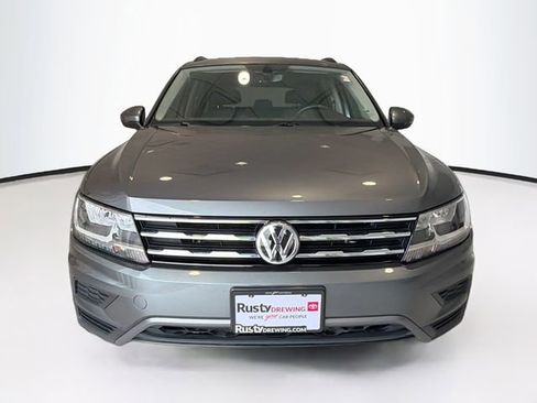 Used 2021 Volkswagen Tiguan SE AWD/4WD image 2