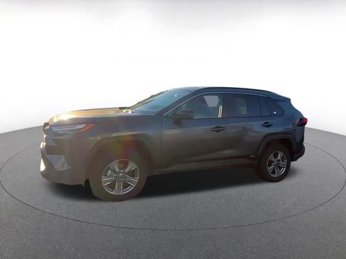 Used 2025 Toyota RAV4 LE image 7