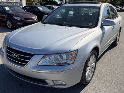 Used 2010 Hyundai Sonata Limited w/ Navigation Pkg 6