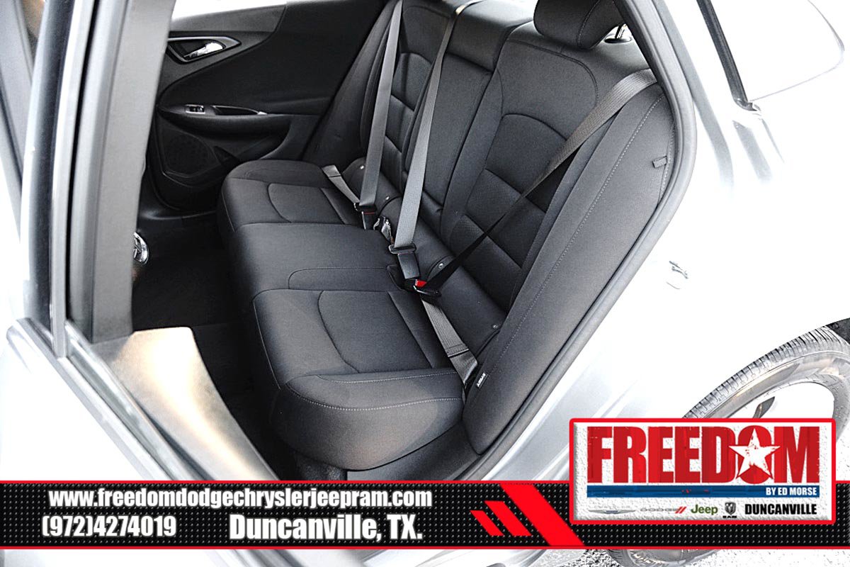 Used 2025 Chevrolet Malibu LT FWD image 13