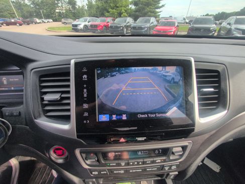 Used 2017 Honda Pilot EX-L image 4