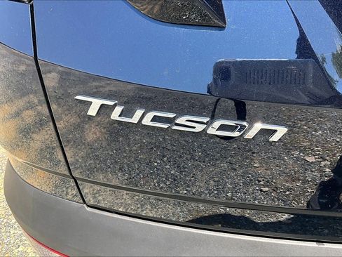 Used 2023 Hyundai Tucson Limited AWD/4WD image 10