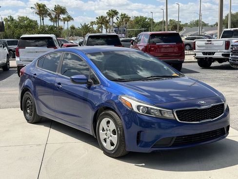 Used 2018 Kia Forte LX FWD image 2