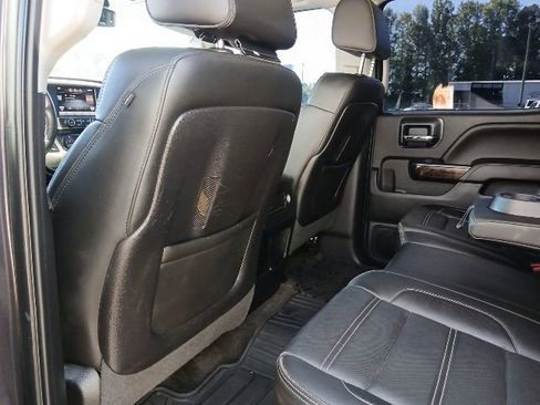 Used 2015 GMC Sierra 2500 Denali w/ Duramax Plus Package AWD/4WD image 15