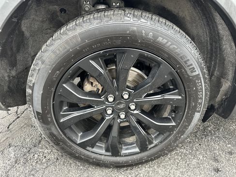 Used 2020 Ford Explorer ST w/ Premium Technology Package image 10