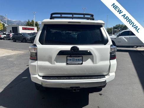 Used 2021 Toyota 4Runner TRD Off-Road Premium AWD/4WD image 6