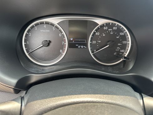 Used 2025 Nissan Kicks Play S FWD image 10