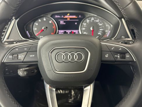 Used 2023 Audi Q5 2.0T Premium w/ Convenience Package image 21