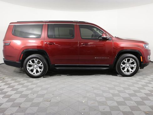 Used 2022 Jeep Wagoneer Series II image 4