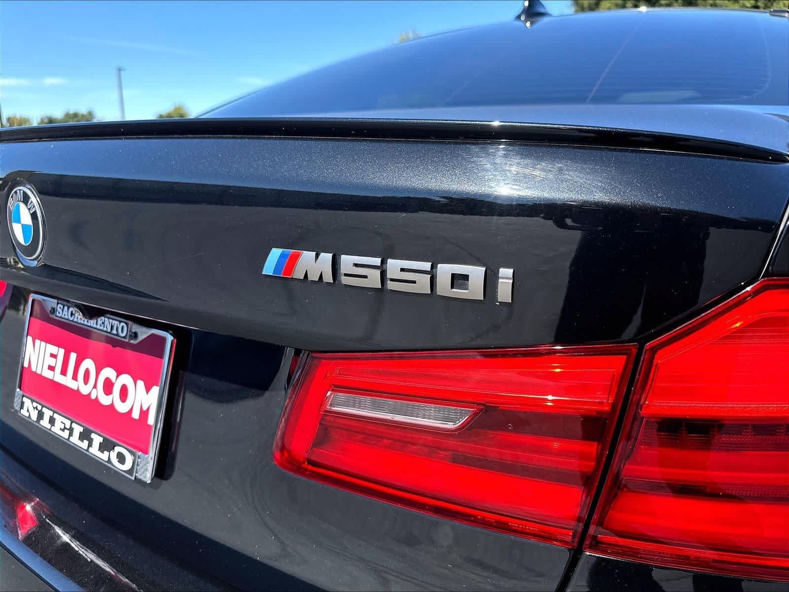 Used 2020 BMW M550i xDrive w/ Executive Package AWD/4WD image 11