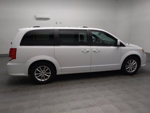 Used 2020 Dodge Grand Caravan SXT FWD image 10