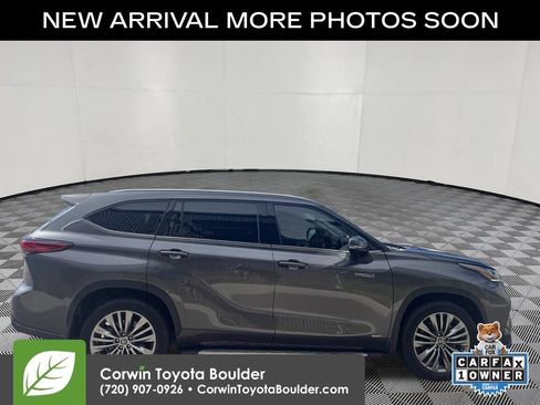 Used 2021 Toyota Highlander Platinum AWD/4WD image 9