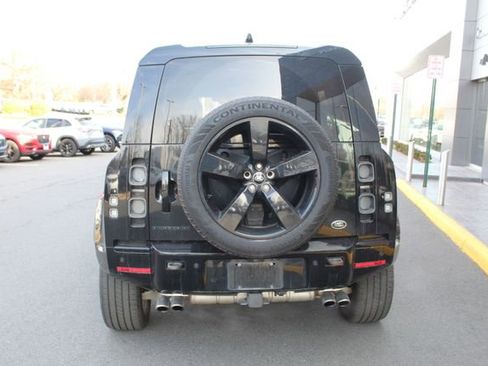 Used 2022 Land Rover Defender 110 V8 image 4