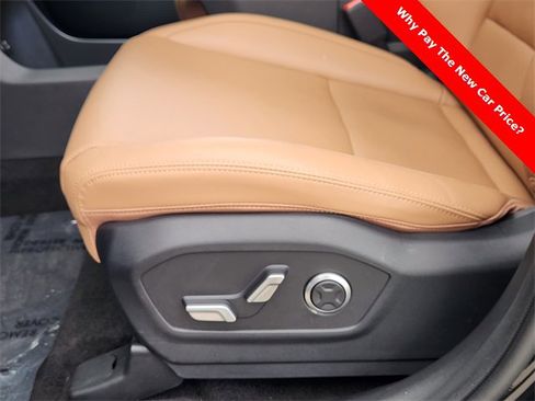 Certified 2025 Hyundai Santa Fe Limited image 18