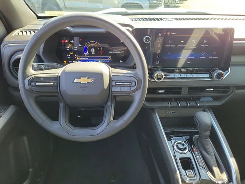 New 2026 Chevrolet Colorado W/T image 4