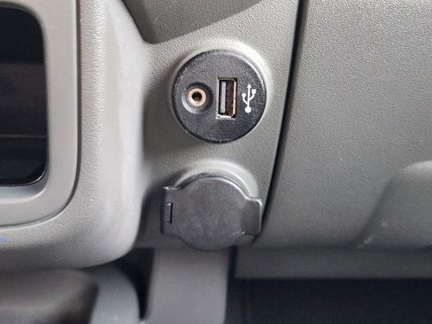 Used 2019 Nissan Frontier SV image 22