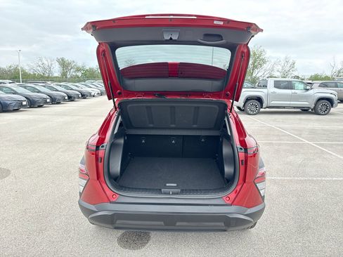 Used 2025 Hyundai Kona SEL FWD image 19