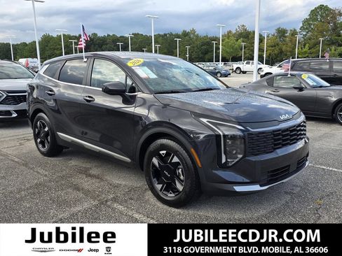 Used 2026 Kia Sportage LX FWD image 1