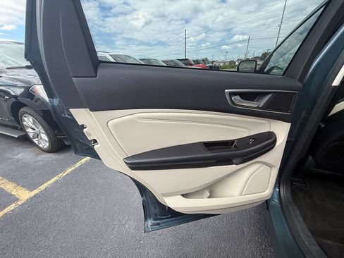 Used 2016 Ford Edge Titanium w/ Equipment Group 301A AWD/4WD image 18
