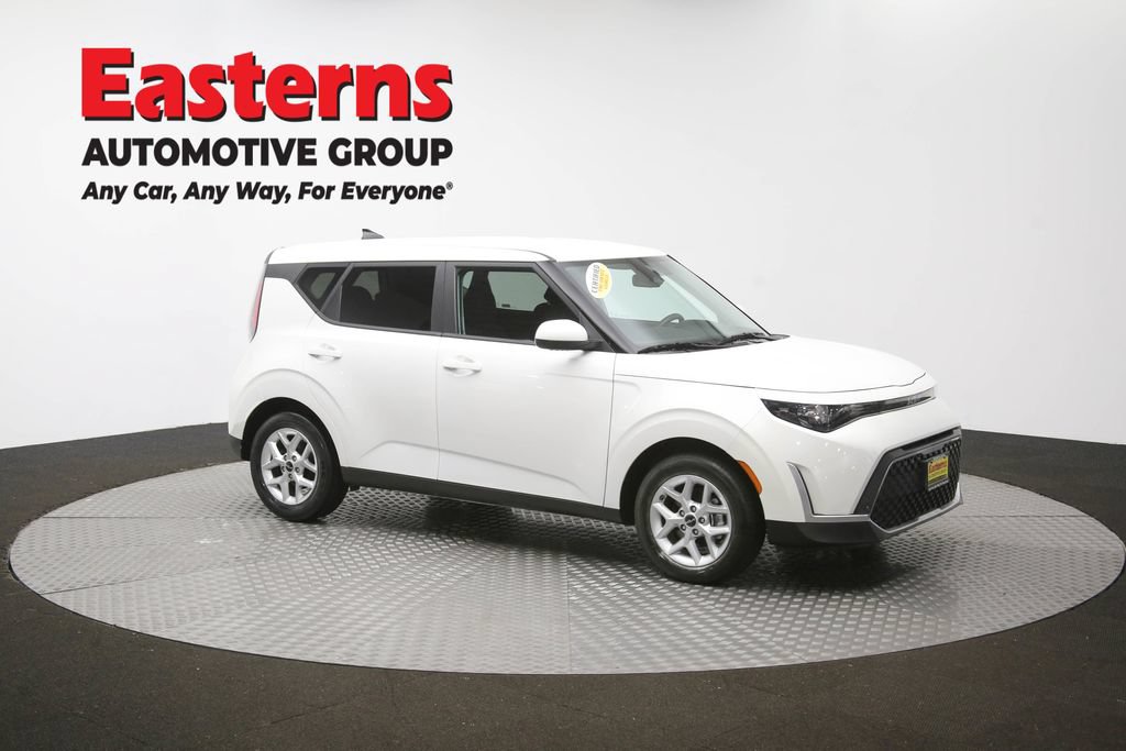 Used 2024 Kia Soul LX w/ Option Group 015 FWD image 48
