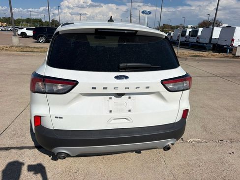 Used 2022 Ford Escape SE w/ Convenience Package FWD image 8